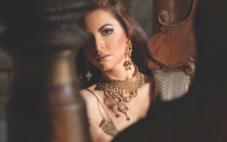 Title: Choosing the Right Kind of Wedding Jewelry in India: A Guide to Help You Shine on Your Big DayTitle: 